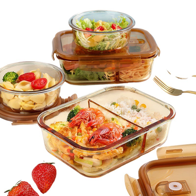 Kontoritöötajad kaane bento kastiga eraldi värskete pidamise kauss